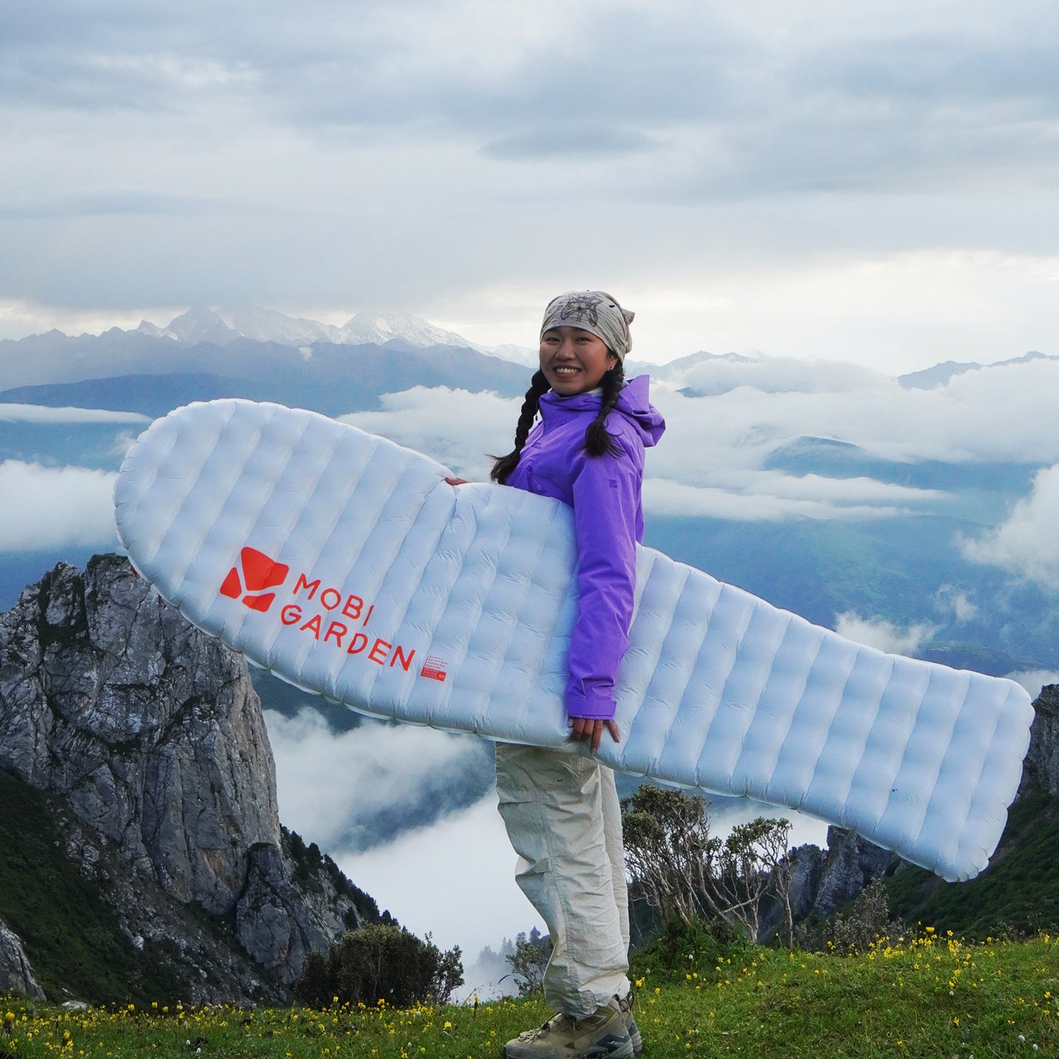 Gennye Pro Insulated Air Sleeping Pad - Mummy Regular - R-Value 3.9