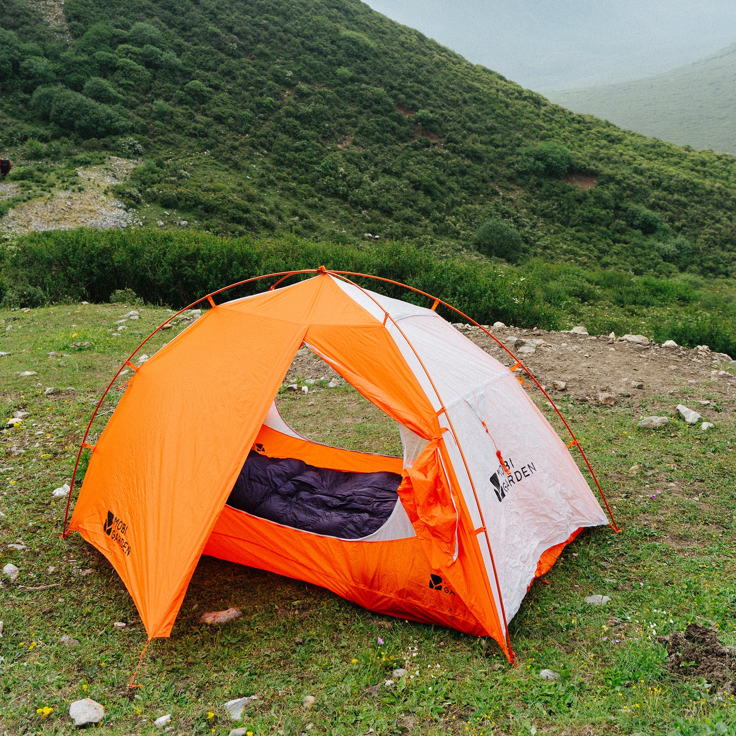 Mobi Garden Kongar UL Tent – Free-Standing Dome with 4 Stakes