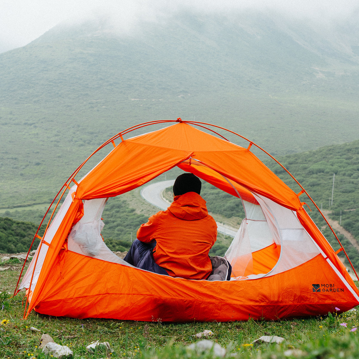 Mobi Garden Kongar UL Tent – Alpenglow/Glow High-Vis Color